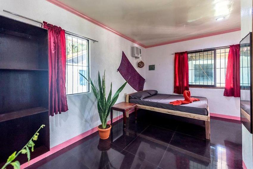 Nida'S Place General Luna  Luaran gambar